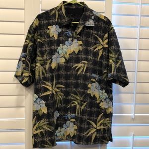 Tommy Bahama, 100% silk, XL
